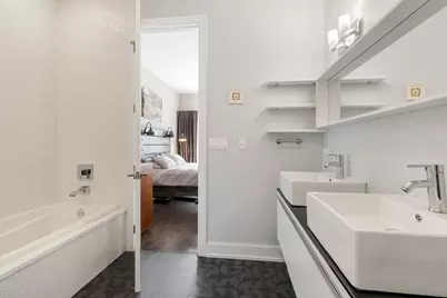 2207 W Belmont Avenue #3, Chicago, IL 60618 - Photo 12