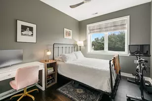 2207 W Belmont Ave, Chicago, IL 60618 - Photo 6