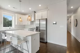 2207 W Belmont Ave, Chicago, IL 60618 - Photo 4