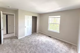2424 Courtyard Cir, Aurora, IL 60506 - Photo 18