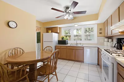 228 Willow Lane, Bloomingdale, IL 60108 - Photo 8