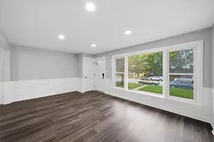 2805 E 130th St, Chicago, IL 60633 - Photo 2
