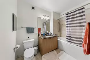 225 N Columbus St, Chicago, IL 60601 - Photo 10