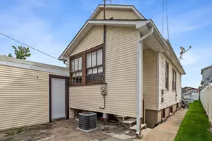 3872 N Ottawa Ave, Chicago, IL 60634 - Photo 20
