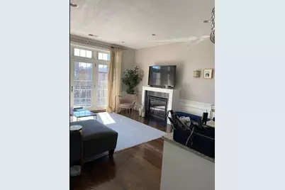 2008 W Erie Street #2W, Chicago, IL 60622 - Photo 2