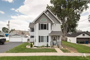 6120 W 98th St, Oak Lawn, IL 60453 - Photo 1