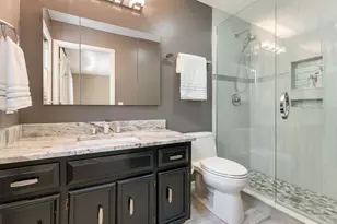 174 S Montclair Ave, Glen Ellyn, IL 60137 - Photo 16