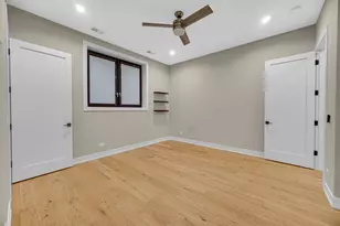 1203 W Augusta Blvd, Chicago, IL 60642 - Photo 20