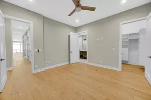 1203 W Augusta Blvd, Chicago, IL 60642 - Photo 16