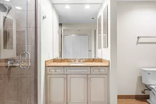 130 N Garland Ct, Chicago, IL 60602 - Photo 16