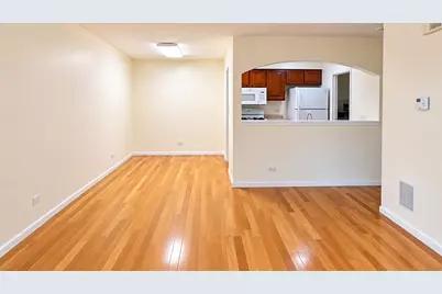 329 Grissom Court #329, Hoffman Estates, IL 60169 - Photo 4