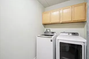 5555 N Cumberland Ave, Chicago, IL 60656 - Photo 14