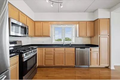 5555 N Cumberland Avenue #710, Chicago, IL 60656 - Photo 6