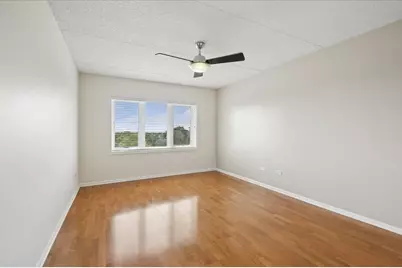 5555 N Cumberland Avenue #710, Chicago, IL 60656 - Photo 8
