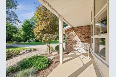 28W224 Robin Lane, West Chicago, IL 60185 - Photo 8