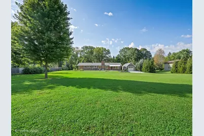 28W224 Robin Lane, West Chicago, IL 60185 - Photo 28