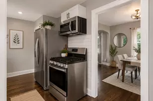 9619 S Albany Ave, Evergreen Park, IL 60805 - Photo 8