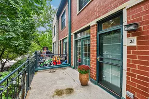 1813 S Clark St, Chicago, IL 60616 - Photo 2