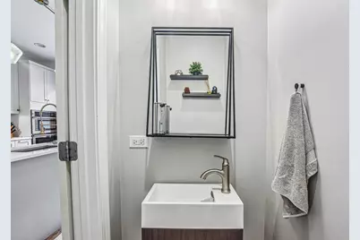 1813 S Clark Street #21, Chicago, IL 60616 - Photo 22