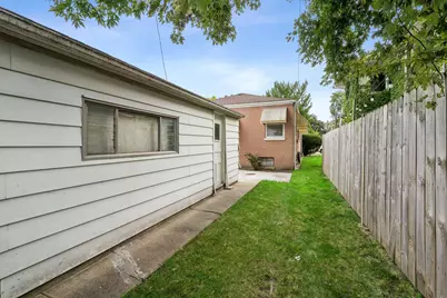 5618 N Kenneth Avenue, Chicago, IL 60646 - Photo 20