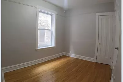 4303 N Sawyer Avenue, Chicago, IL 60618 - Photo 8