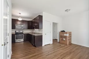 28 Olympus Dr, Tinley Park, IL 60477 - Photo 6