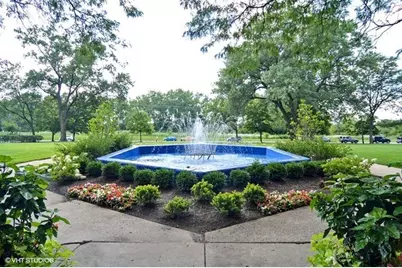 7141 N Kedzie Avenue #511, Chicago, IL 60645 - Photo 2