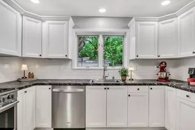 13719 W Wadsworth Road, Wadsworth, IL 60083 - Photo 12