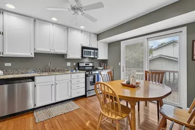 765 Freeman Court, Hoffman Estates, IL 60192 - Photo 8