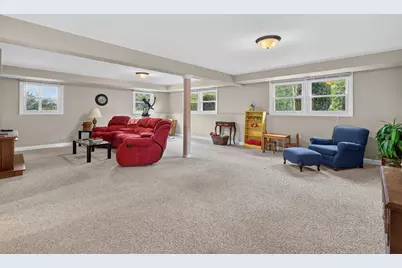765 Freeman Court, Hoffman Estates, IL 60192 - Photo 18