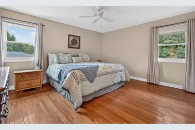 765 Freeman Court, Hoffman Estates, IL 60192 - Photo 10