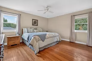 765 Freeman Ct, Hoffman Estates, IL 60192 - Photo 10