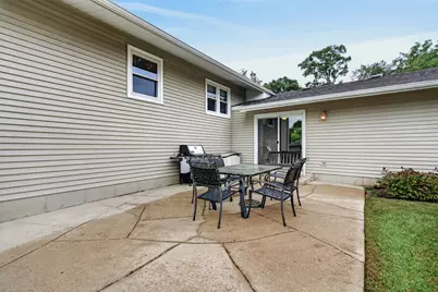765 Freeman Court, Hoffman Estates, IL 60192 - Photo 26