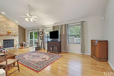 304 Hawthorne Court, Antioch, IL 60002 - Photo 14