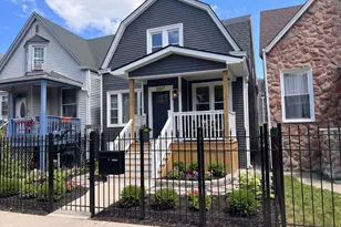 2207 N Lawndale Ave, Chicago, IL 60647 - Photo 2