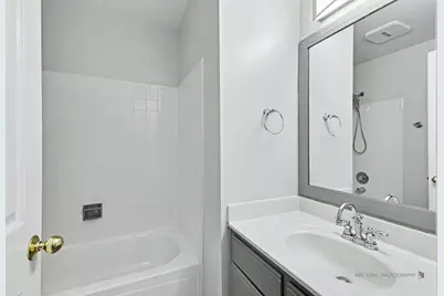 224 Brett Circle #B, Wauconda, IL 60084 - Photo 8