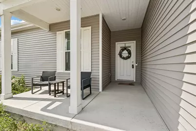 513 S Hahn Drive, Cortland, IL 60112 - Photo 2