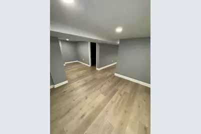 8404 S Oglesby Avenue, Chicago, IL 60617 - Photo 18
