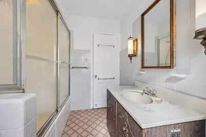 241 Southcote Road, Riverside, IL 60546 - Photo 16