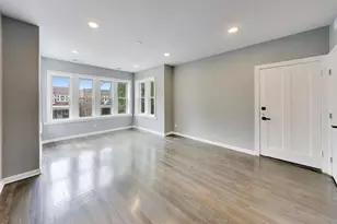 1051 N Massasoit Ave, Chicago, IL 60651 - Photo 2