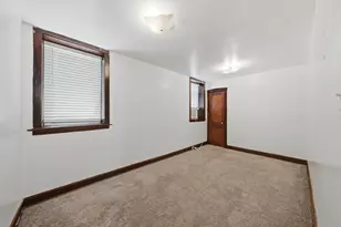 4823 W Grace St, Chicago, IL 60641 - Photo 38