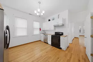4823 W Grace St, Chicago, IL 60641 - Photo 16