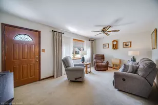 8724 Cranbrook Ln, Bridgeview, IL 60455 - Photo 2