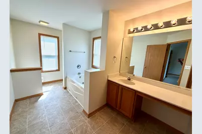 2507 Ridgefield Drive, Belvidere, IL 61008 - Photo 14