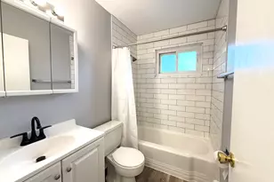 575 Berry Ave, Grayslake, IL 60030 - Photo 6