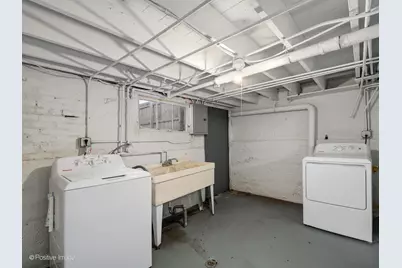 11334 S Saint Lawrence Avenue, Chicago, IL 60628 - Photo 18