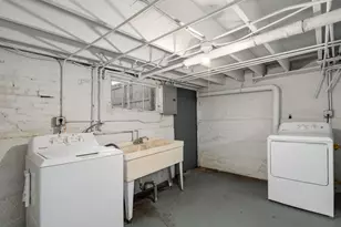 11334 S St Lawrence Ave, Chicago, IL 60628 - Photo 18