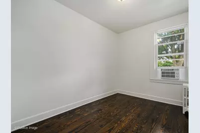 11334 S Saint Lawrence Avenue, Chicago, IL 60628 - Photo 14