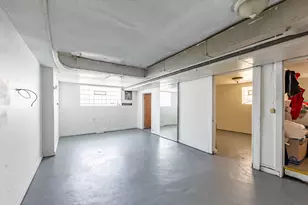 6733 S Campbell Ave, Chicago, IL 60629 - Photo 20