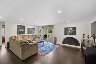 358 Hastings Ave, Highland Park, IL 60035 - Photo 8